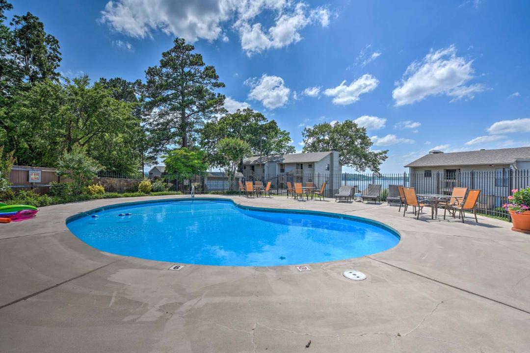 Photo of Others in Lake Hamilton