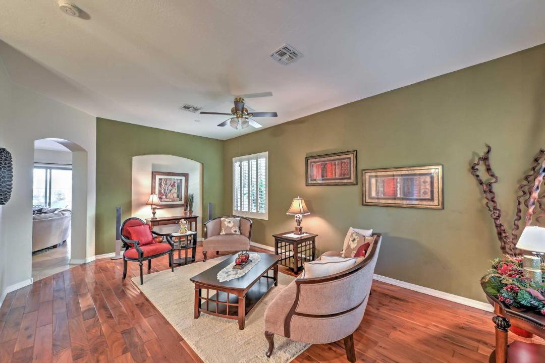 Photo of Livingroom in Legacy