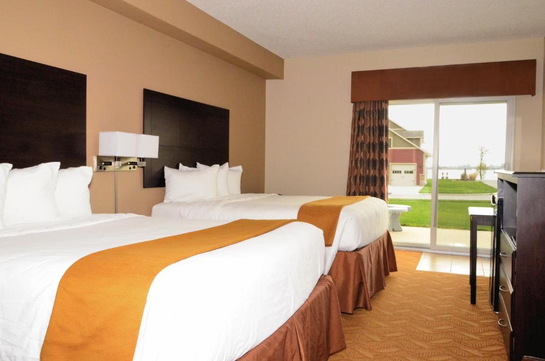 Photo of Bedroom in Lake View