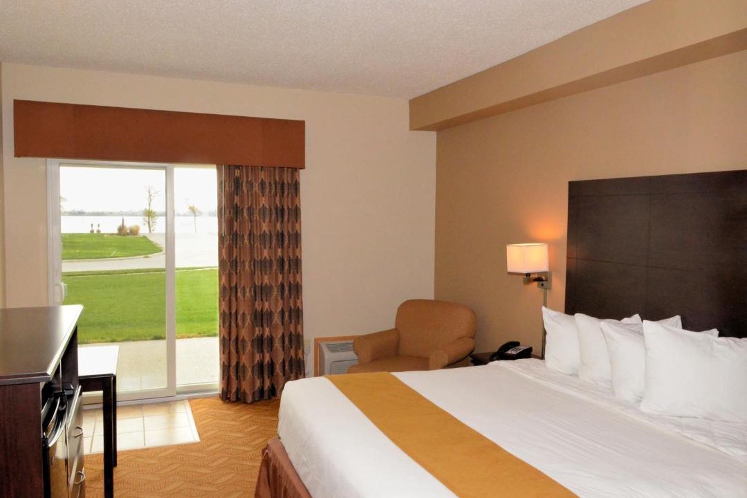 Photo of Bedroom in Lake View