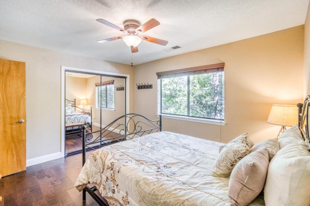 Photo of Bedroom in Shaver Lake