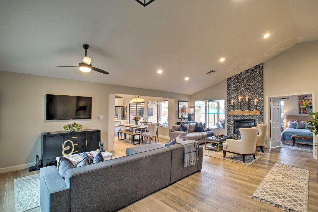 Photo of Livingroom in Casa Rica North