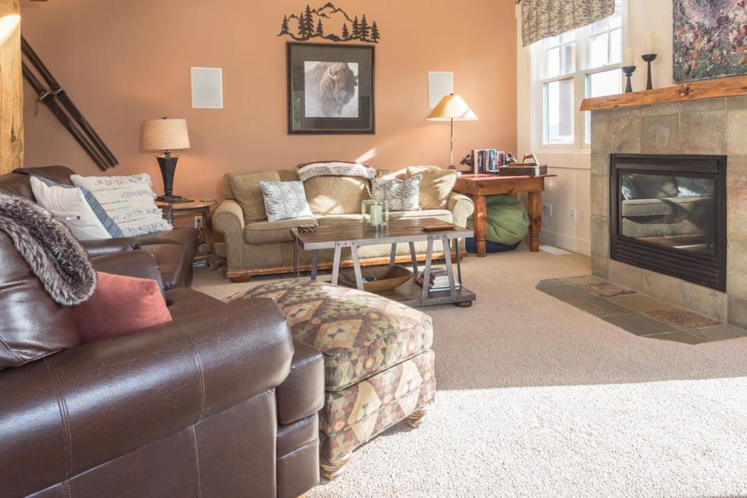 Photo of Livingroom in Saddle Ridge