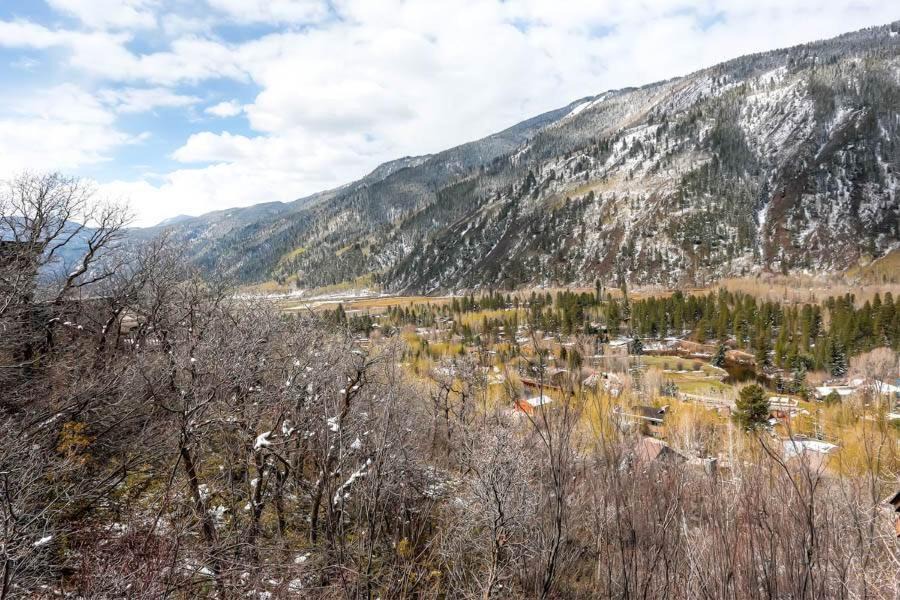Photo of Outdoor in Mountain Valley