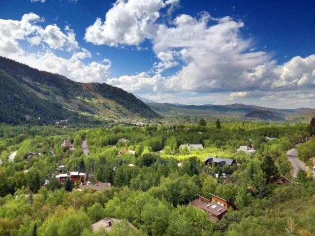 Photo of Outdoor in Mountain Valley