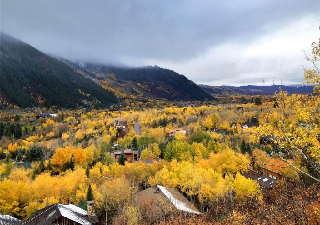 Photo of Outdoor in Mountain Valley