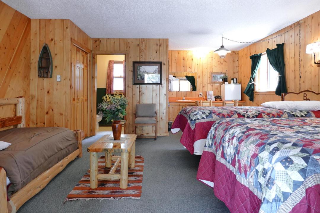 Photo of Others in Wapiti