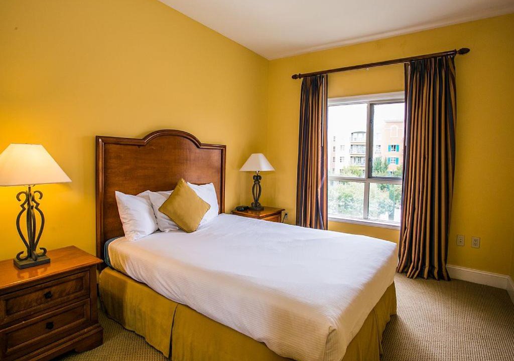 Photo of Bedroom in Lake Las Vegas