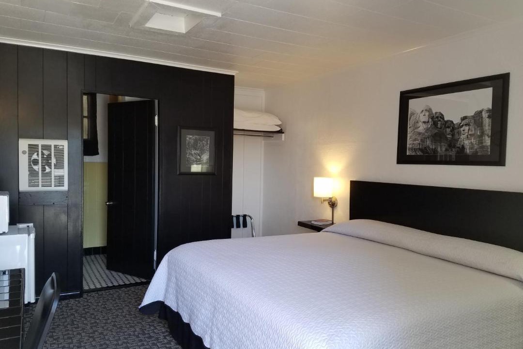Photo of Bedroom in Custer