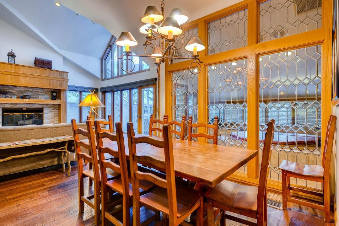 Photo of Livingroom in Mountain House