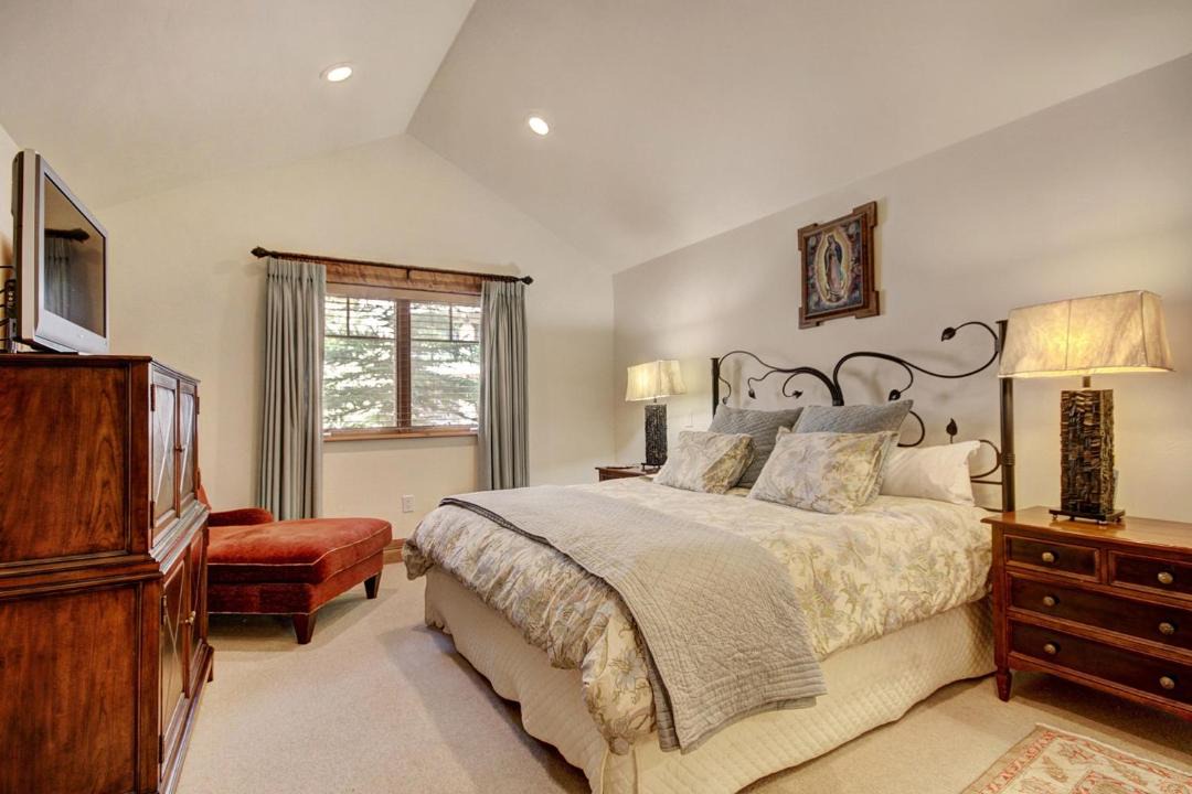 Photo of Bedroom in Gore Creek Place