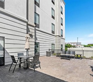 Hampton Inn Dodge Road Mill 