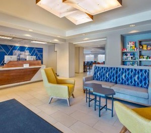 Holiday Inn Express Fremont Hotel 