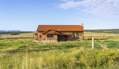 Family House, Valley View