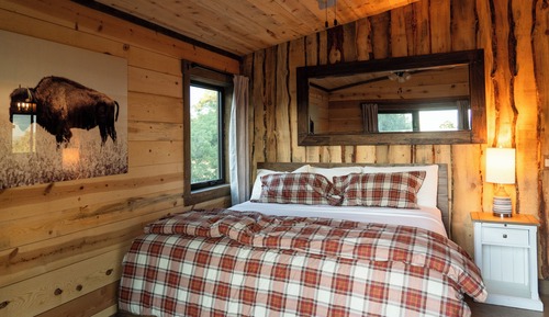 Honeymoon House, Valley View
