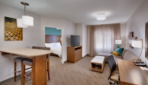 Suite, 1 Bedroom, Accessible (1 King Bed, Comm)