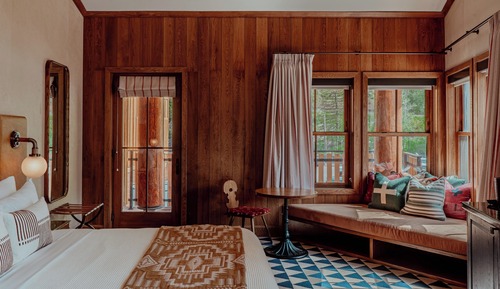 Suite (Cascade)