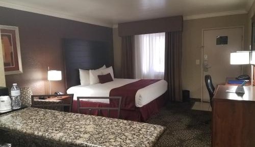 King Room - Non-Smoking