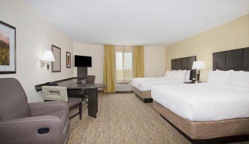 Studio Queen Suite with Two Queen Beds - Communications Accessible