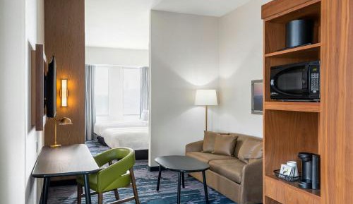 Queen Suite with Two Queen Beds and Sofa Bed - Hearing Accessible