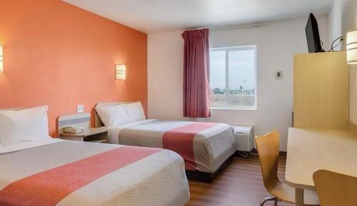 Double Room with Two Double Beds - Non-Smoking