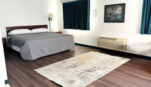 King Bed Non-Smoking