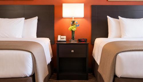 Efficiency Queen Suite with Two Queen Beds - Accessible/Non-Smoking