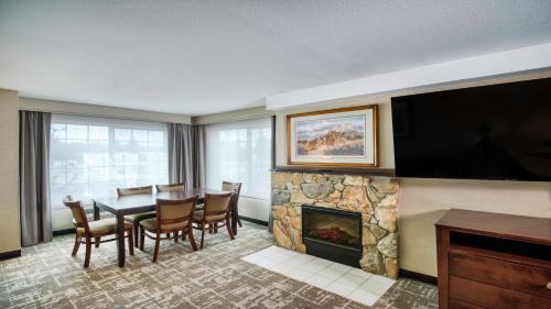 King Suite