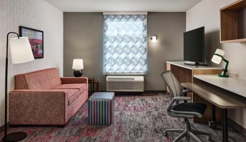 One-Bedroom King Suite - Non-Smoking