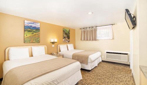 Queen Room with Two Queen Beds