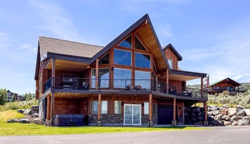 Six-Bedroom House