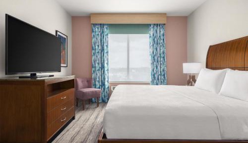 One-Bedroom King Suite - Hearing Access