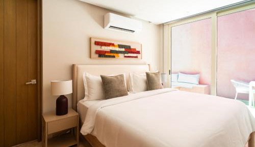 Two-Bedroom Deluxe Apartment with Garden View