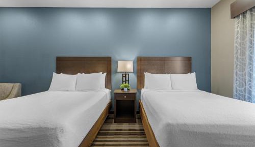 Queen Room with Two Queen Beds - Non-Smoking