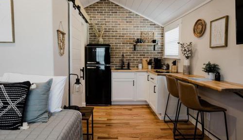 One-Bedroom House