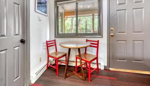 Adventure Queen Suite