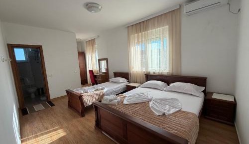 One-Bedroom Premier Apartment