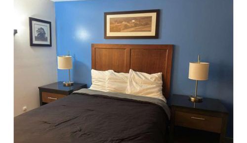 Queen Bed Non-Smoking