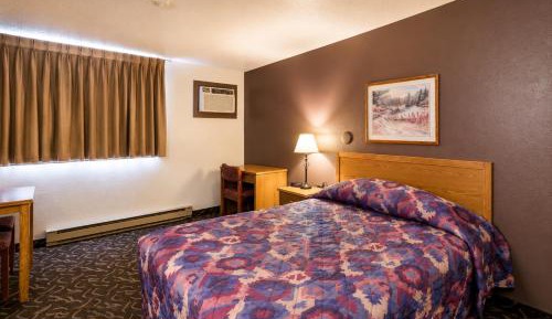 Queen Room - Accessible/Non-Smoking