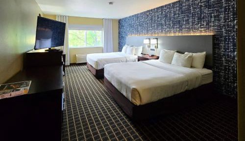 Standard Queen Room with Two Queen Beds - Non-Smoking
