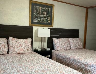 Classic Queen Room