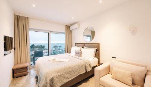 Double Room with Balcony and Sea View