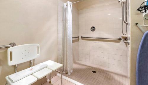 King Room - Accessible/Non-Smoking