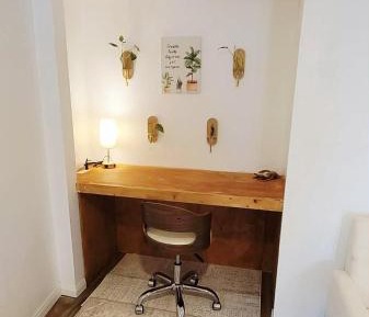 Deluxe Queen Suite
