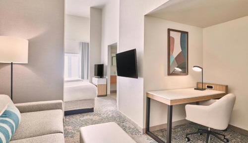 Queen Suite with Two Queen Beds