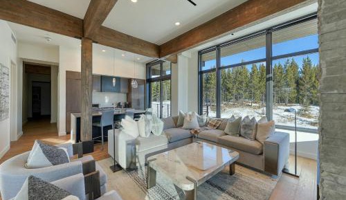 Four-Bedroom Apartment