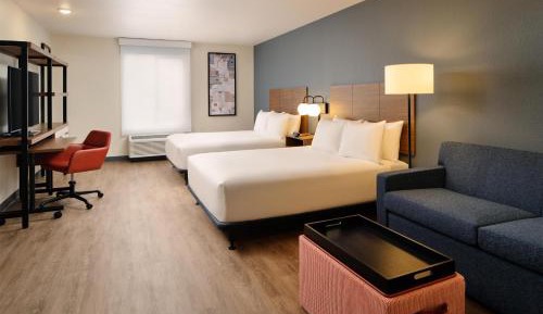 Queen Studio Suite with Two Queen Beds - Accessible with Shower