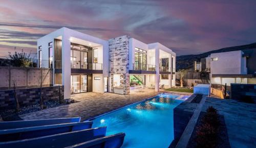 Seven-Bedroom House