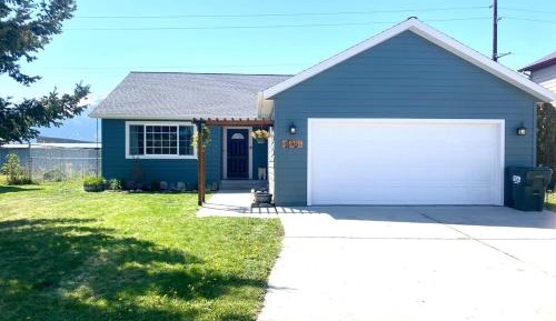 Three-Bedroom Townhouse