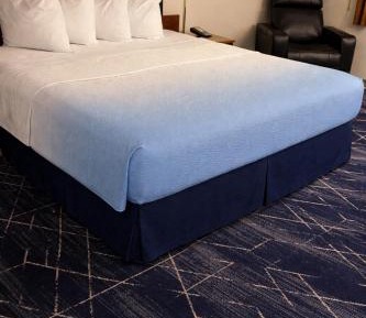 Queen Room - Mobility Access/Non-Smoking